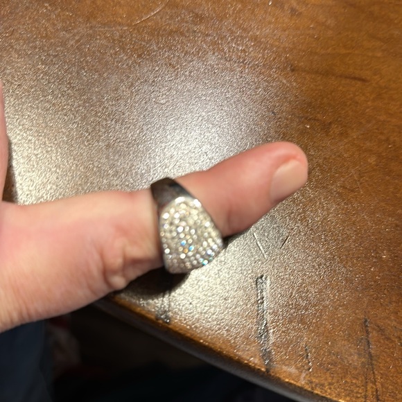 Beautiful women’s cz ring - Picture 4 of 4